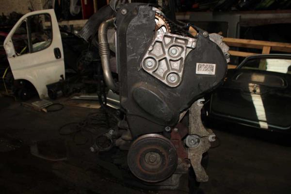 MOTEUR RENAULT 1.9DCI CODE F9QD812 - Vue 3